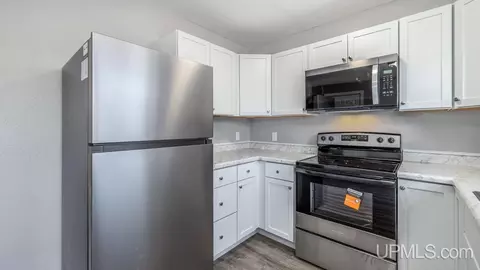 Kitchen - 2720 7th, Escanaba, MI 49829 photo 2 of 2