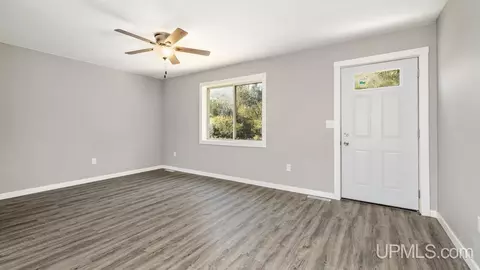 Living - 2720 7th, Escanaba, MI 49829 photo 1 of 2