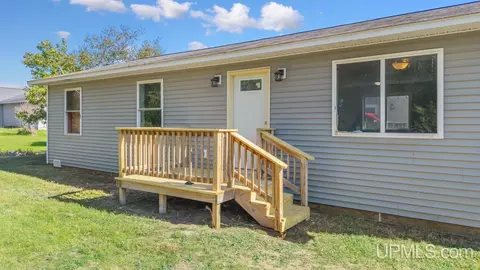 Other - 2720 7th, Escanaba, MI 49829 photo 4 of 9