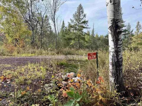 5632 W Range Vw, Hurley C-wi, WI 54534