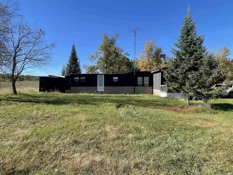 9240 N Elmac Cir, Gaylord, MI 49734