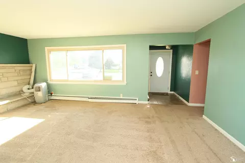 Living - 524 Concetta, Monroe, MI 48161 photo 3 of 3