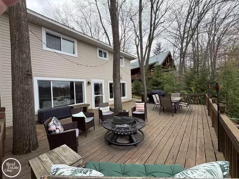 Exterior - 7840 Beech, Lake, MI 48632 photo 6 of 17