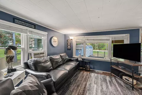 Living - 5276 E 31, Au Gres, MI 48703 photo 1 of 1