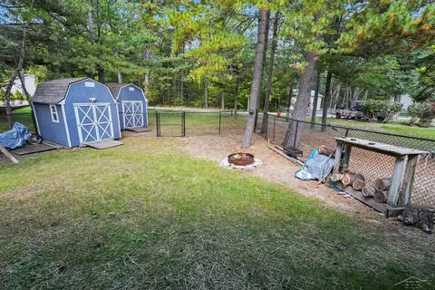 Exterior - 5276 E 31, Au Gres, MI 48703 photo 5 of 8