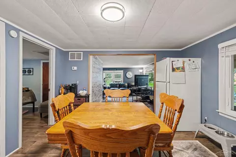 Dining - 5276 E 31, Au Gres, MI 48703 photo 2 of 2