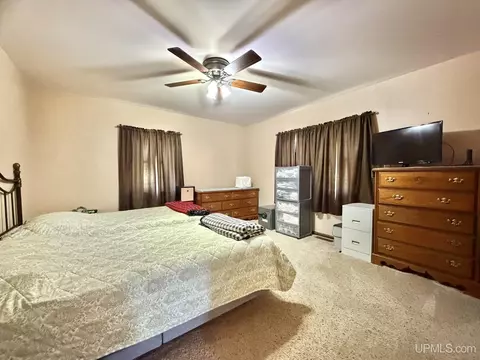 Bedroom - w3457 Nelson Lane 385, Powers, MI 49874 photo 1 of 4