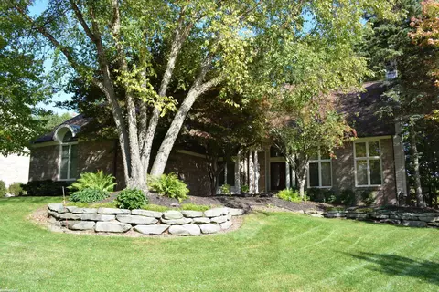 258 Indian, Lake Orion, MI 48362