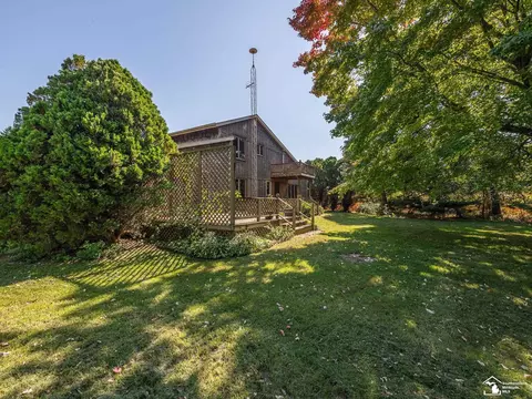 Exterior - 10725 Jackman, Temperance, MI 48182 photo 6 of 12