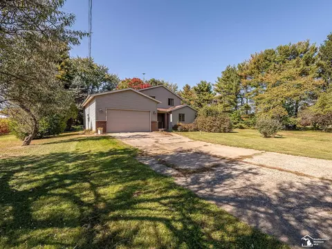 Exterior - 10725 Jackman, Temperance, MI 48182 photo 3 of 12