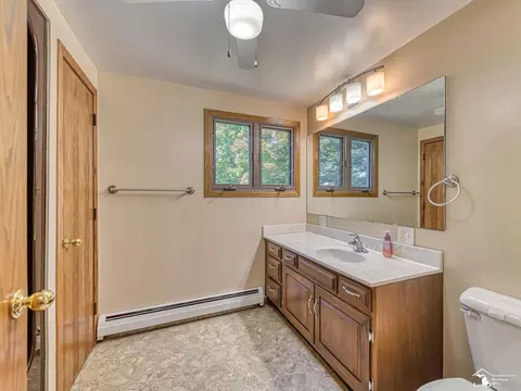 Bath - 10725 Jackman, Temperance, MI 48182 photo 3 of 4