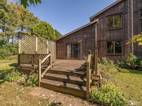 Exterior - 10725 Jackman, Temperance, MI 48182 photo 7 of 12