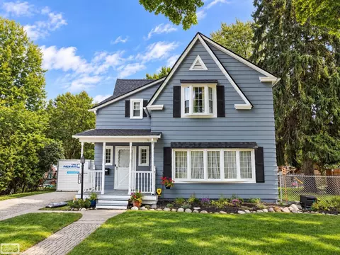 69858 N Main, Richmond, MI 48062