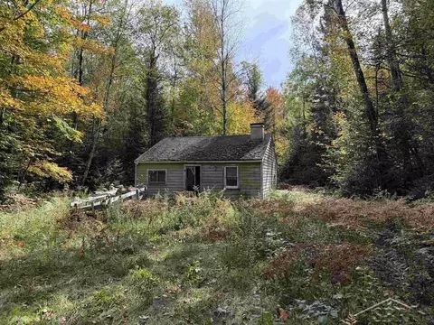 3350 Moorestown, Lake City, MI 49651