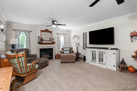 Living - 4207 Crescent Vw, Tecumseh, MI 49286 photo 2 of 2