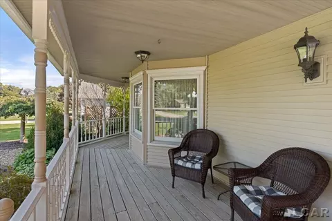 Exterior - 4207 Crescent Vw, Tecumseh, MI 49286 photo 3 of 16