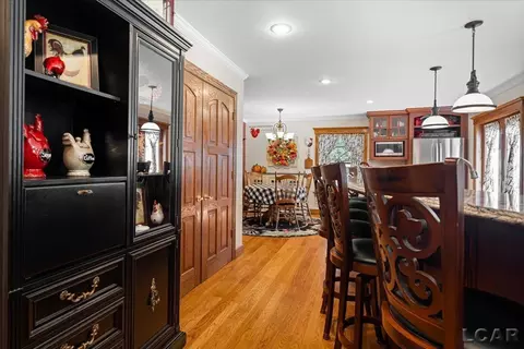 Kitchen - 4207 Crescent Vw, Tecumseh, MI 49286 photo 4 of 6