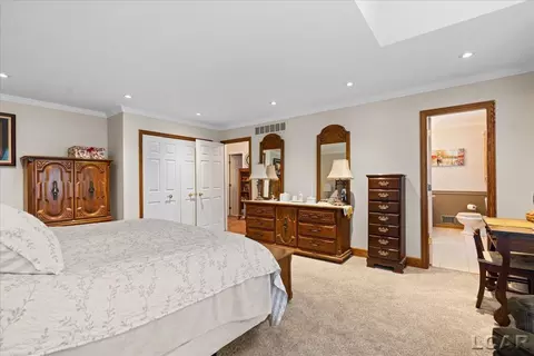 Bedroom - 4207 Crescent Vw, Tecumseh, MI 49286 photo 3 of 8