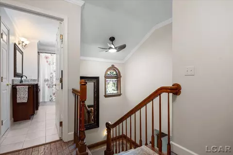 Entry Way - 4207 Crescent Vw, Tecumseh, MI 49286 photo 7 of 11