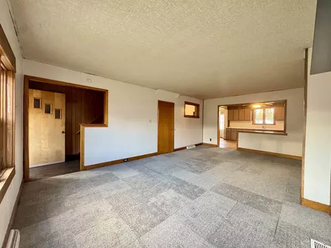 Living - 930 N Westwood, Ishpeming, MI 49849 photo 4 of 5