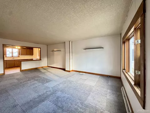 Living - 930 N Westwood, Ishpeming, MI 49849 photo 2 of 5
