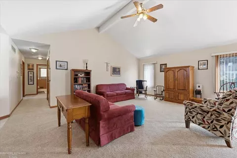 Entry Way - 16184 Nathan, Macomb, MI 48044 photo 3 of 4