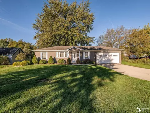 25484 Waltz, New Boston, MI 48164