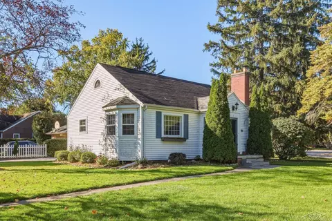 22 Berger, Saginaw, MI 48602