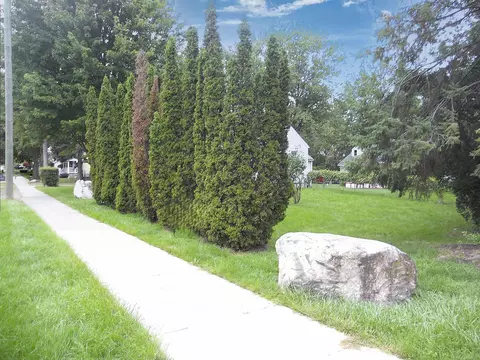 8247 Garbor, Warren, MI 48093 photo 3