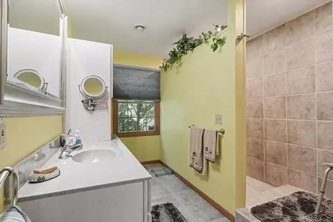 Bath - 1059 Cove, Au Gres, MI 48703 photo 2 of 5
