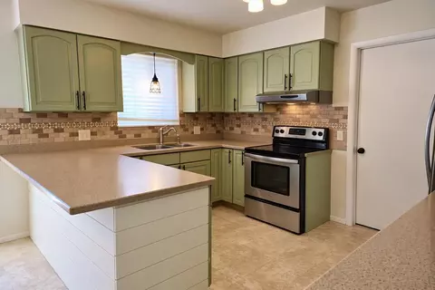 Kitchen - 205 Estelle, Hemlock, MI 48626 photo 1 of 4