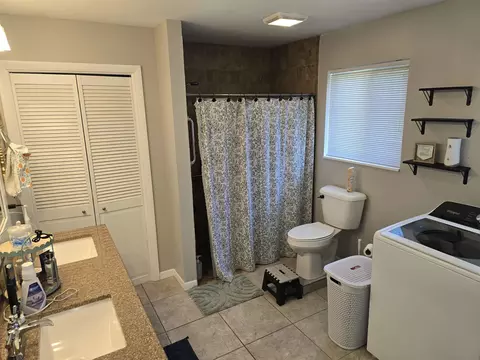 Bath - 205 Estelle, Hemlock, MI 48626 photo 2 of 2