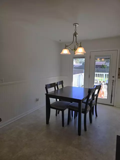 Dining - 205 Estelle, Hemlock, MI 48626 photo 1 of 1