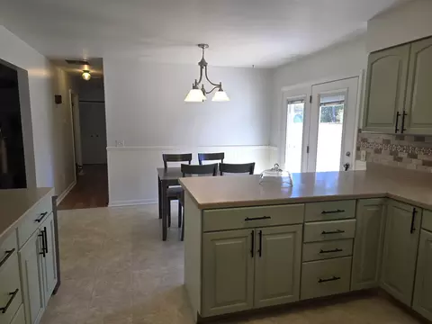 Kitchen - 205 Estelle, Hemlock, MI 48626 photo 4 of 4
