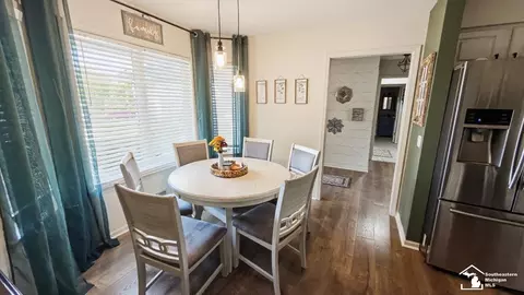 Dining - 4900 Evergreen, Monroe, MI 48161 photo 1 of 1