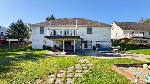 Exterior - 4900 Evergreen, Monroe, MI 48161 photo 4 of 6