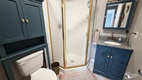 Bath - 4900 Evergreen, Monroe, MI 48161 photo 6 of 7