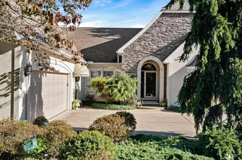 Exterior - 729 E Hurd, Monroe, MI 48162 photo 3 of 14
