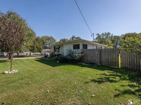 Exterior - 1359 Moore, Adrian, MI 49221 photo 7 of 14