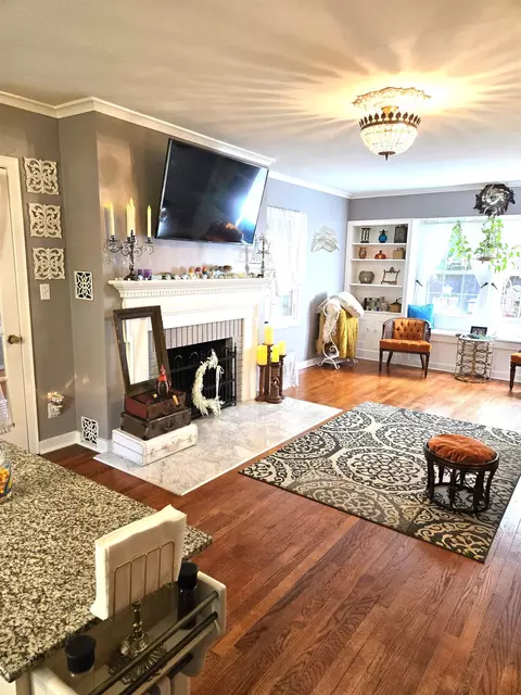 Living - 229 N N Arc, Gladwin, MI 48624 photo 3 of 3
