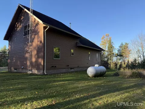 Exterior - 25455 Opal, Watton, MI 49970 photo 2 of 16