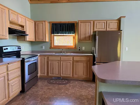 Kitchen - 25455 Opal, Watton, MI 49970 photo 1 of 4