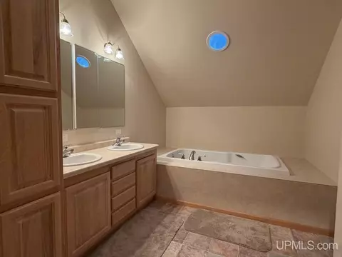 Bath - 25455 Opal, Watton, MI 49970 photo 3 of 6