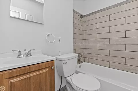 Bath - 7259 Prospect, Warren, MI 48091 photo 1 of 1