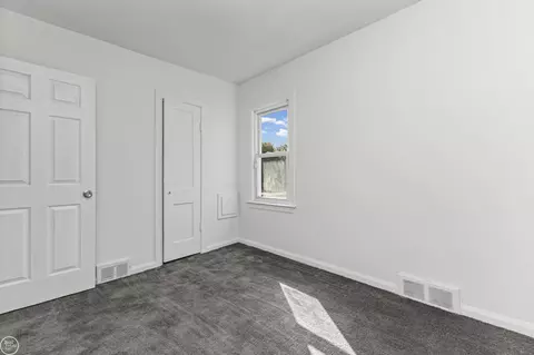Bedroom - 7259 Prospect, Warren, MI 48091 photo 6 of 9