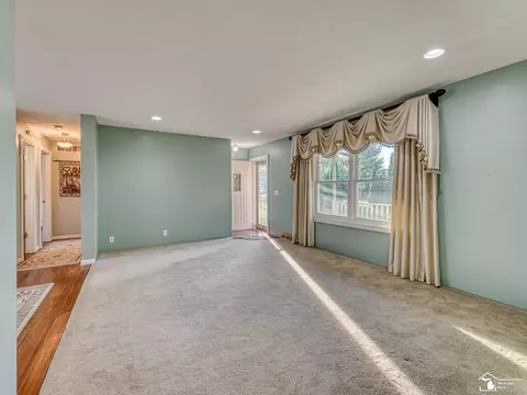 Living - 1858 W Albain, Monroe, MI 48161 photo 4 of 4