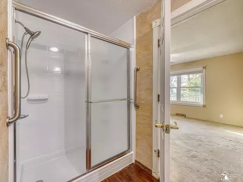 Bath - 1858 W Albain, Monroe, MI 48161 photo 2 of 3