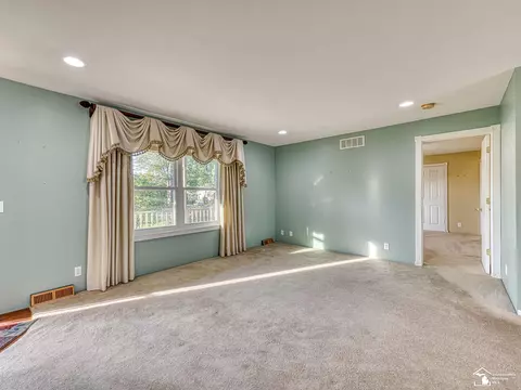 Living - 1858 W Albain, Monroe, MI 48161 photo 2 of 4