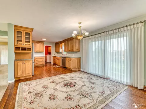 Dining - 1858 W Albain, Monroe, MI 48161 photo 2 of 3