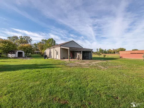 Exterior - 1858 W Albain, Monroe, MI 48161 photo 3 of 9